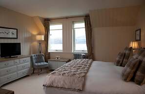 Loch Ness Lodge