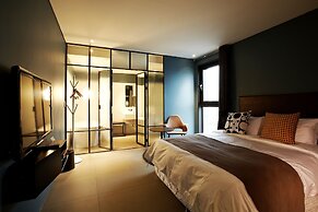 Urban Boutique Hotel