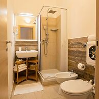 Melo Accommodations