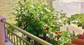 Apollonia Apartments