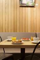 Artrip Hotel