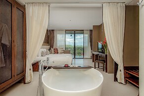 SUNSURI PHUKET, Nai Harn Beach
