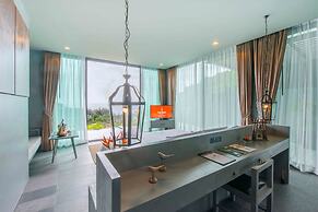 SUNSURI PHUKET, Nai Harn Beach