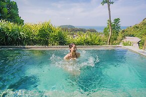 SUNSURI PHUKET, Nai Harn Beach