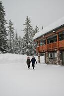 Mountaineer Lodge