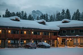Mountaineer Lodge