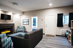 Mountaineer Lodge