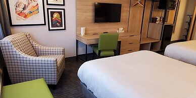 Mountaineer Lodge