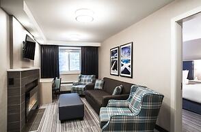 Mountaineer Lodge