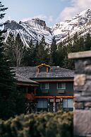 Mountaineer Lodge