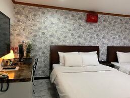 Hotel New World