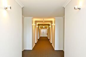 Indulge Apartments - Ontario