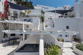 Porto Fira Suites