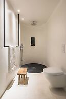 Porto Fira Suites