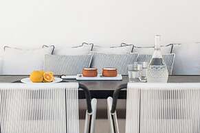 Porto Fira Suites