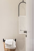 Porto Fira Suites