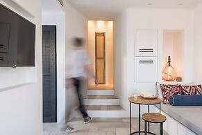 Porto Fira Suites