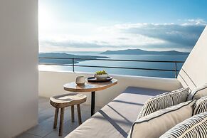 Porto Fira Suites