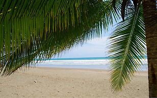 Hotel Cocomar Beachfront Hotel