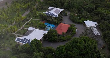 Hotel Cocomar Beachfront Hotel