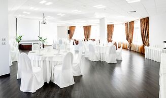 SkyPoint Sheremetyevo Hotel