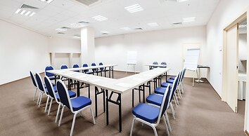 SkyPoint Sheremetyevo Hotel