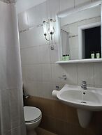 Hotel Leta