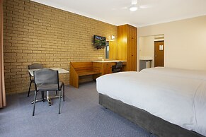 Manifold Motor Inn