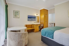 Manifold Motor Inn