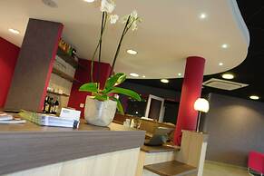 Brit Hotel Vannes-Theix
