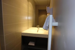 Brit Hotel Vannes-Theix