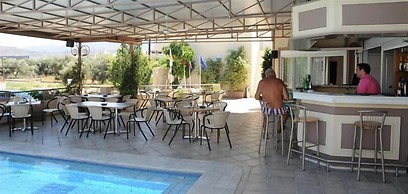 Veronica Hotel
