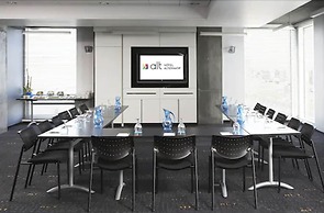 Alt Hotel Toronto Airport