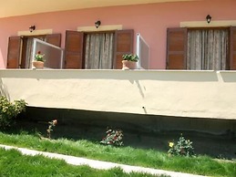 Roza Studios