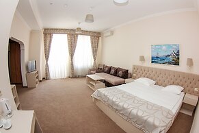 Hotel 52