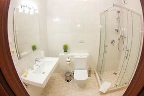 Hotel 52