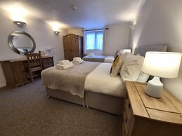 The Heath Inn