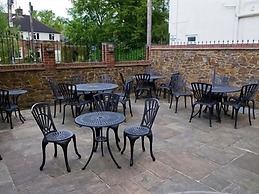 The Heath Inn
