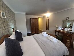 The Heath Inn