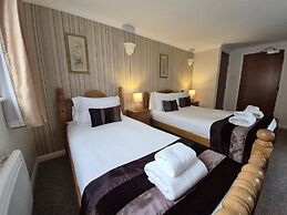 The Heath Inn