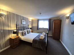 The Heath Inn