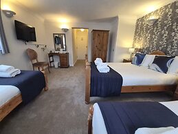 The Heath Inn