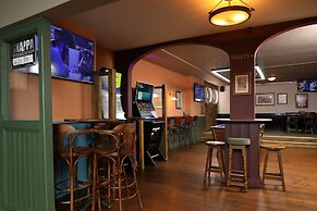 The Victoria Hotel