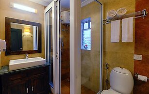 TreeHouse Blue Hotel & Serviced Apartments