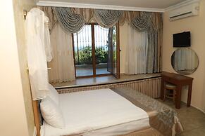 Sea House Suites