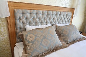 Sea House Suites