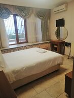 Sea House Suites