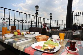 Sea House Suites