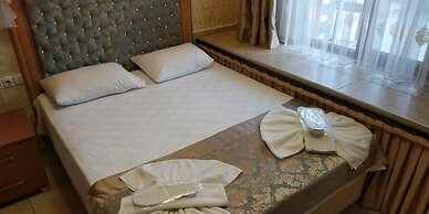 Sea House Suites