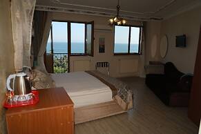 Sea House Suites